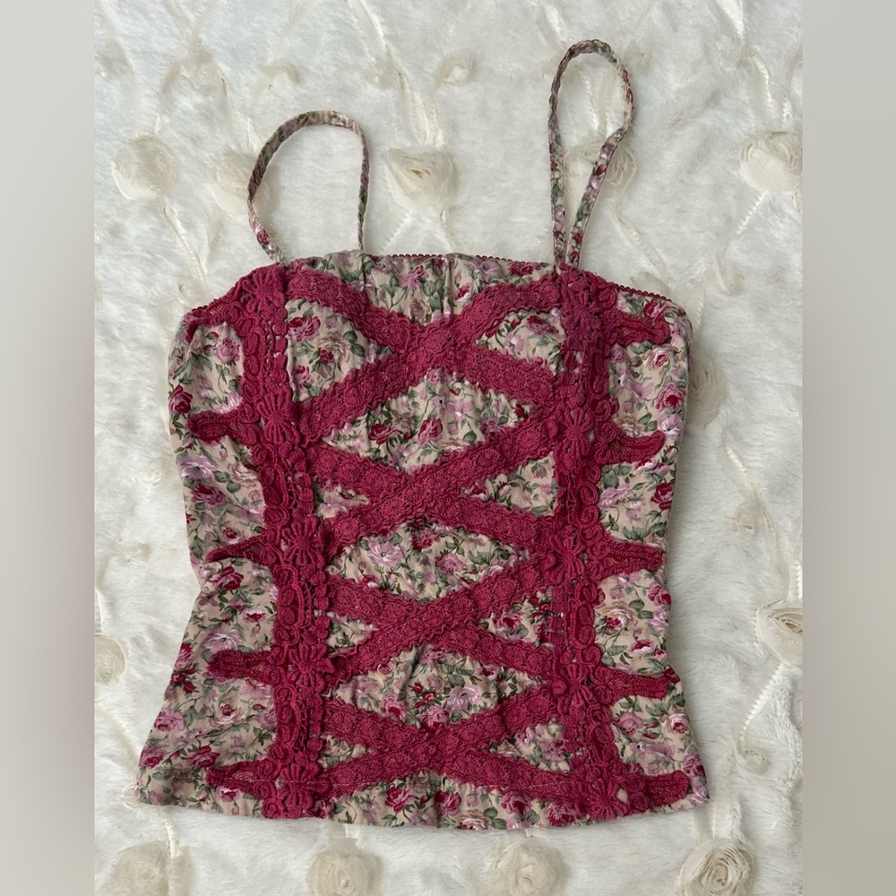 American Eagle 🦅 SEVEN (7) Mixed Women’s assorted Tops and Bralettes - Picture 6 of 16